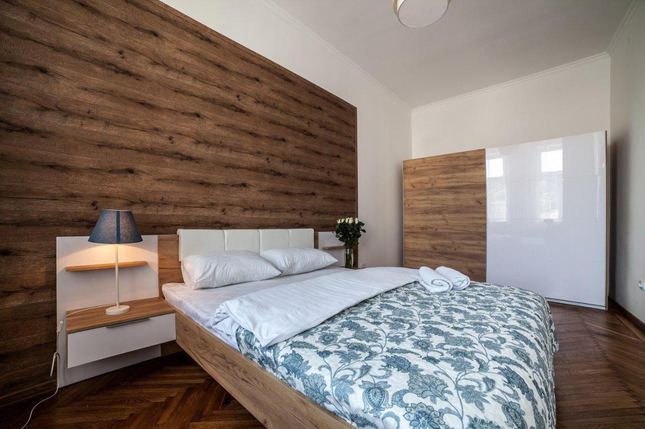 Apartament On Kulisha Street Лвив Екстериор снимка